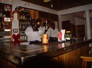 酒店 Rhodes Beach Resort Negril Orange Bay